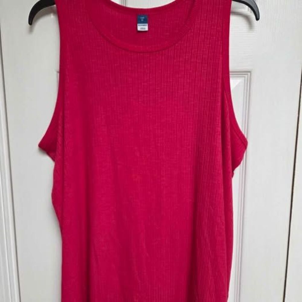 Old Navy womens XL luxe red tank top like new